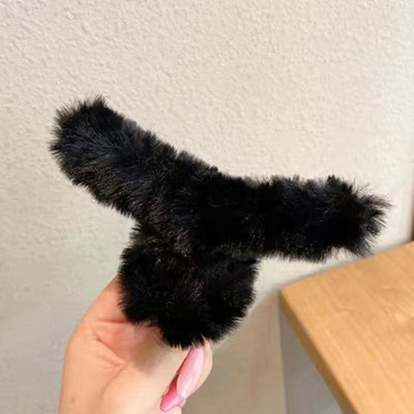 Furry Claw Clip - Black