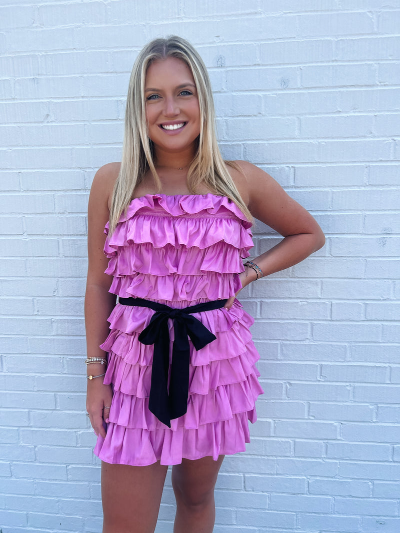 STRAPLESS RUFFLE TIERED BELTED DRESS - PINK