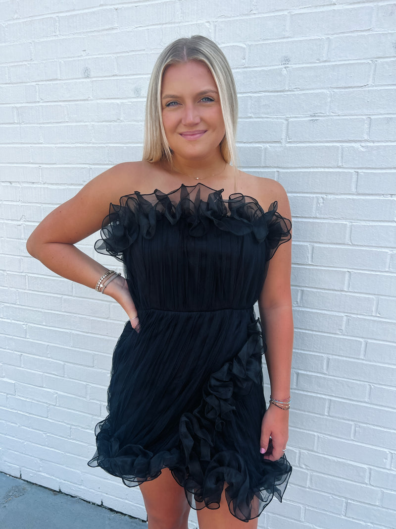 STRAPLESS RUFFLE MESH CRINKLE DRESS - BLACK