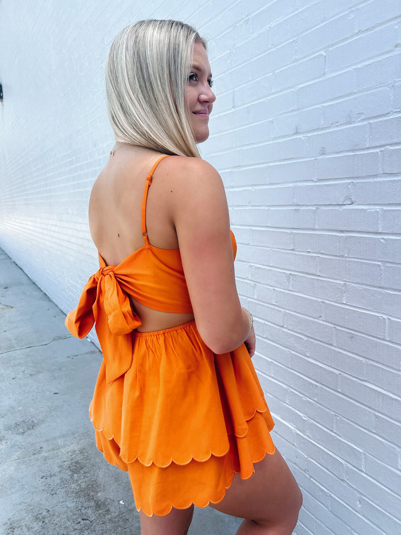 SCALLOP EDGE TIERED BACK TIE ROMPER - ORANGE