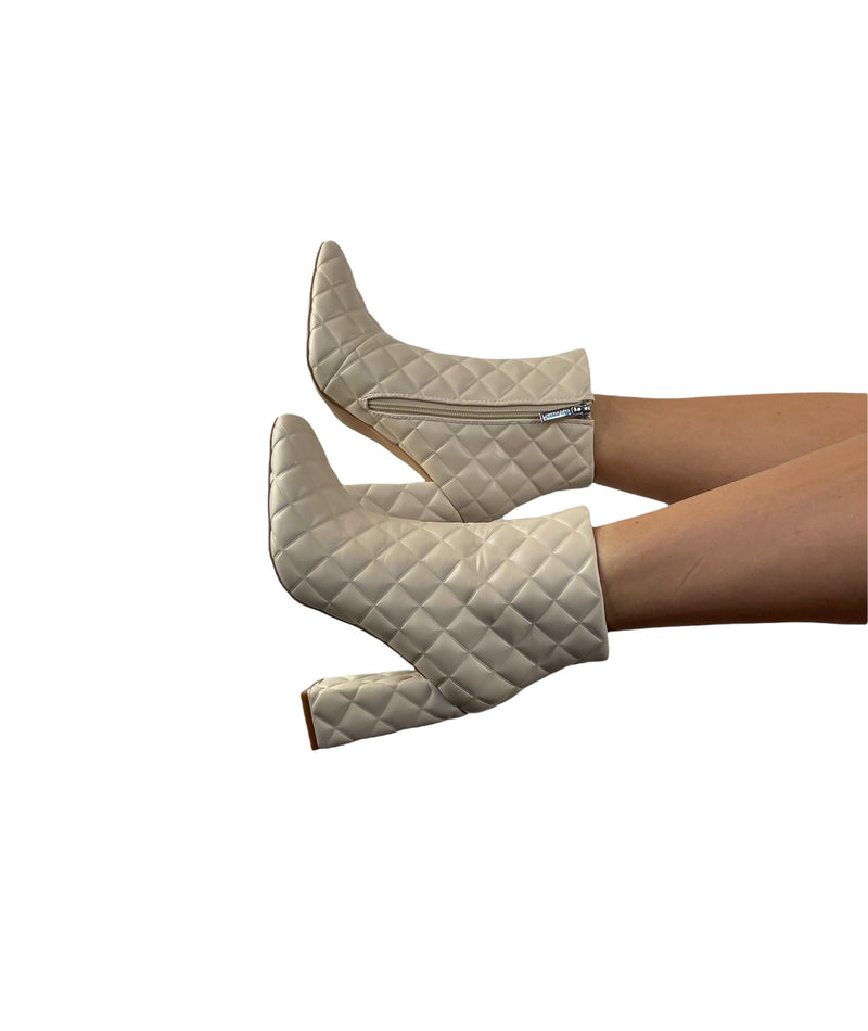 Quilted Square Toe Chunky Heel Leather Bootie - Ivory